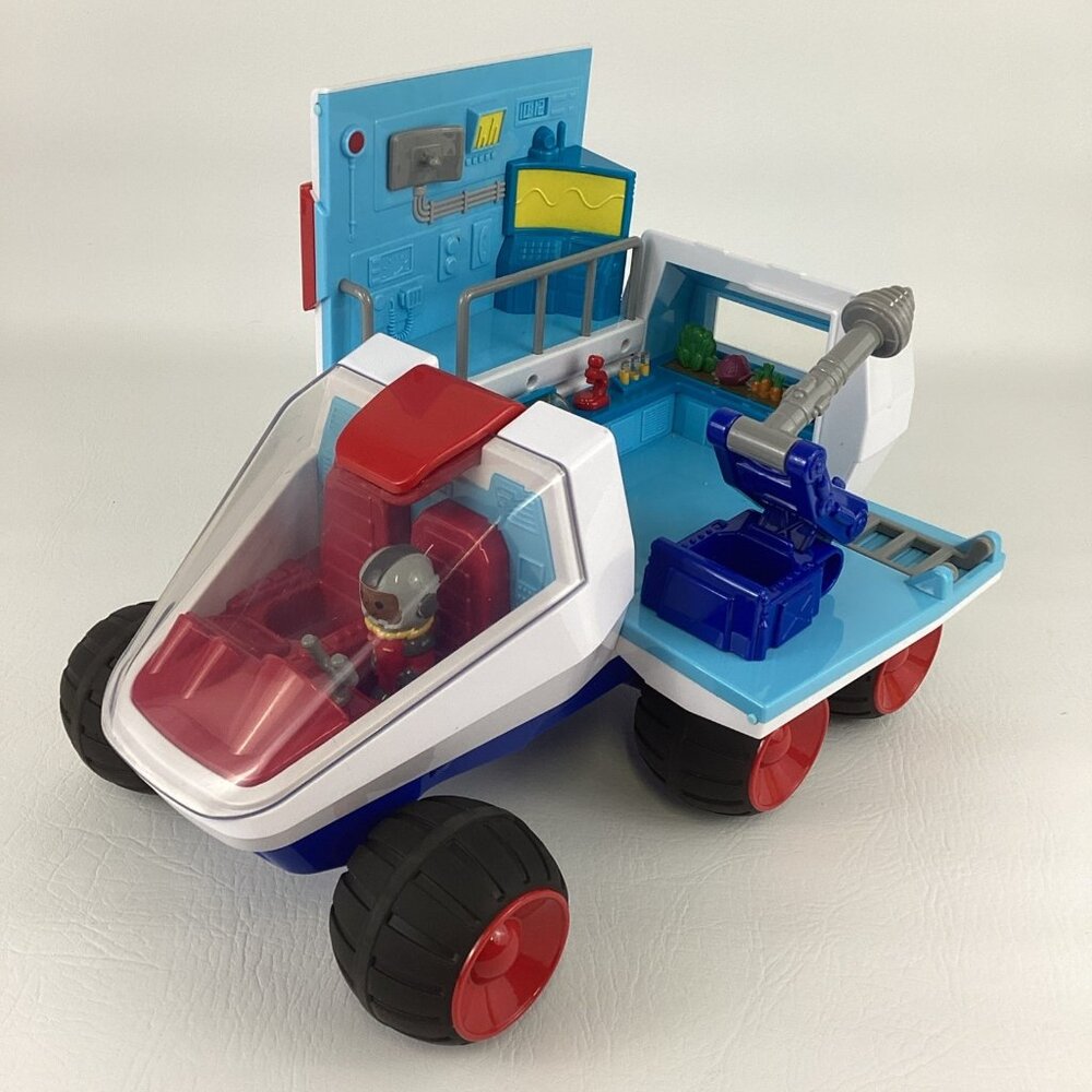 Lakeshore Learn Play Explore Free Rolling Rover Space Vehicle Astronaut Figure - Picture 9 of 10